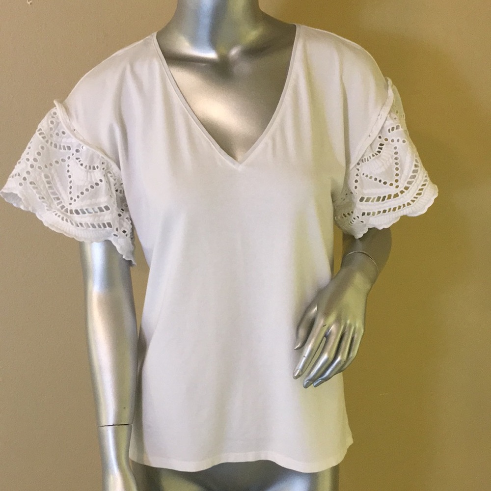 WHBM | EYELET FLUTTER-SLEEVE TEE STYLE: 570287209 - Picture 4 of 14
